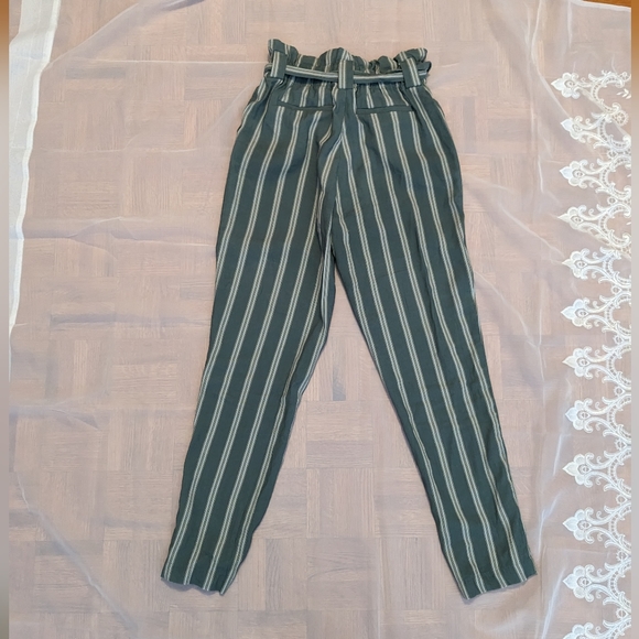 ❤️XS Green stripe high waisted pants - Picture 2 of 8